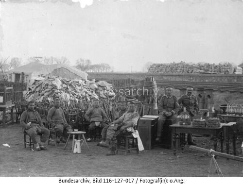 Tientsin, Feldlager an Eisenbahngleisen
