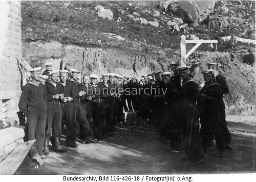 Tsingtau, Marinesoldaten auf Ausflug
