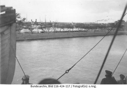 Kiautschou, Tsingtau, Kanal- / Hafenausfahrt