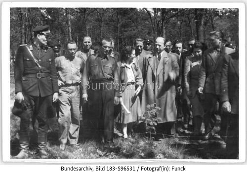 Berlin, Pionierrepublik, Besucher bei Rundgang