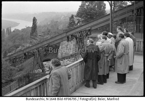 Dresden, Seilschwebebahn, Lehrer