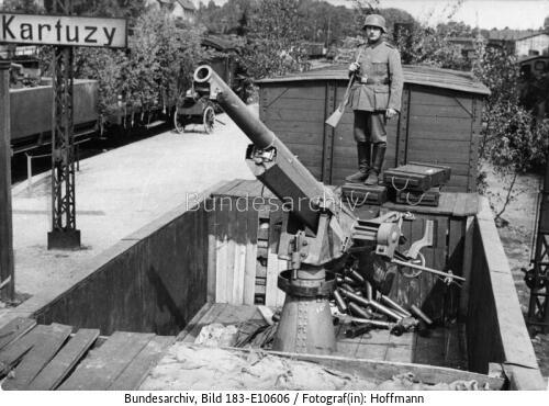 Polen, Kartuzy, erbeutetes Eisenbahngeschütz