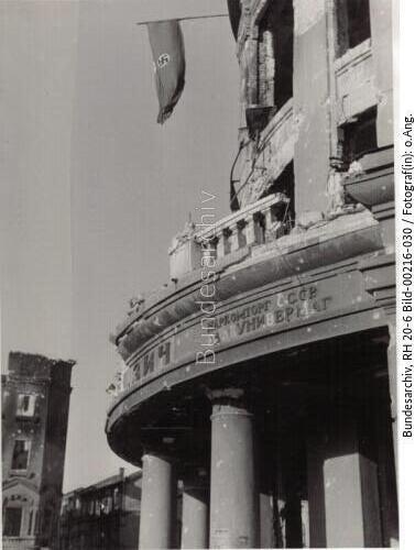 Russland, Kampf um <span class="match">Stalingrad</span>, Hakenkreuzflagge