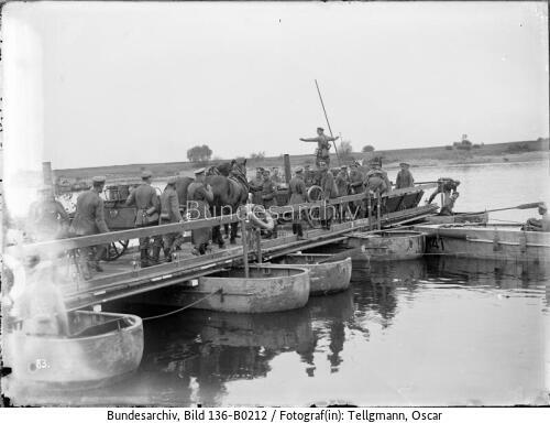 Elbe, Pionier-Übung, Ponton-Fähre
