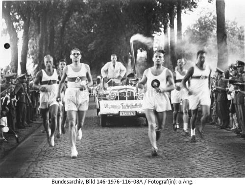 Berlin, XI. Olympische Spiele, Fackelläufer