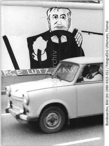 Berlin, East Side Gallery, Trabbi