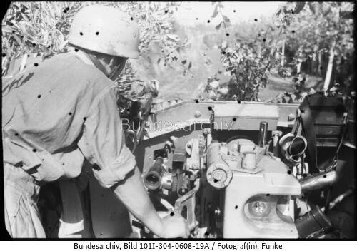 Italien, Marder II getarnt, Fallschirmjäger