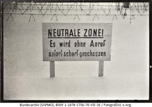 KZ Sachsenhausen, Warnschild "Neutrale Zone"