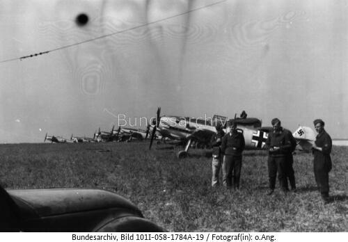 Feldflugplatz, Flugzeuge Me 109