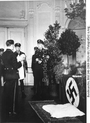 Verein Lebensborn, "Taufe"